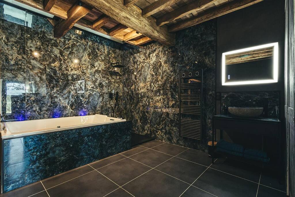 Le Duplex De L'Etoile Home Cinema Jacuzzi Et Sauna Privatif Longmesnil Exterior photo